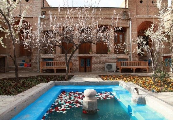 اقامتگاه سنتی سنتی خانه بهروزی ۴