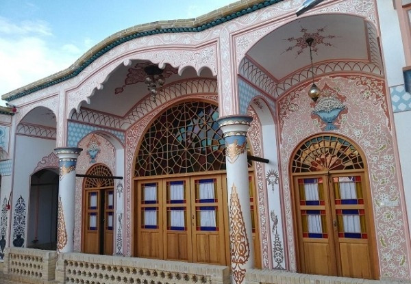اقامتگاه سنتی امیر السلطنه ۱