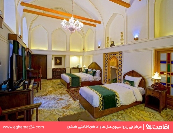 Esfahan- Minas-02.jpg