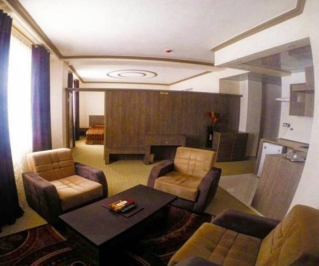 اقامتگاه سنتی ریوار ۳