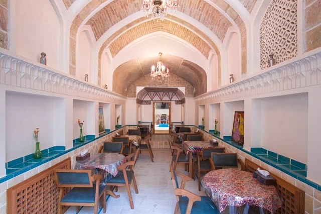 هتل سرو آزاد ۳