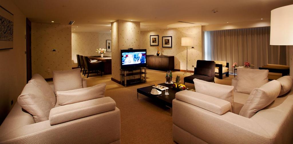 Crowne Plaza (17).jpg