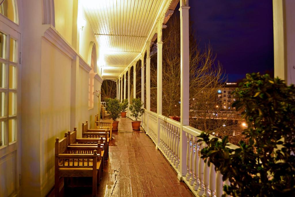 River Side (4).jpg