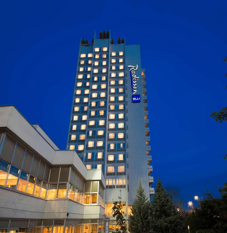 رادیسون بلو (Radisson Blu)