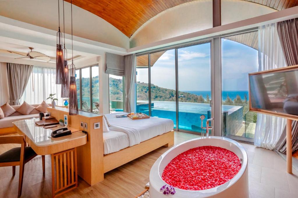 Crest Resort Pool Villas (6).jpg