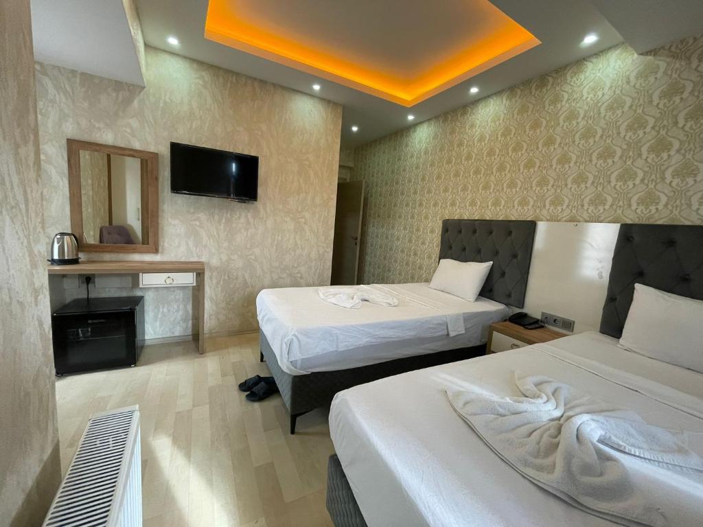 بيرا وايت (Pera White) — 3