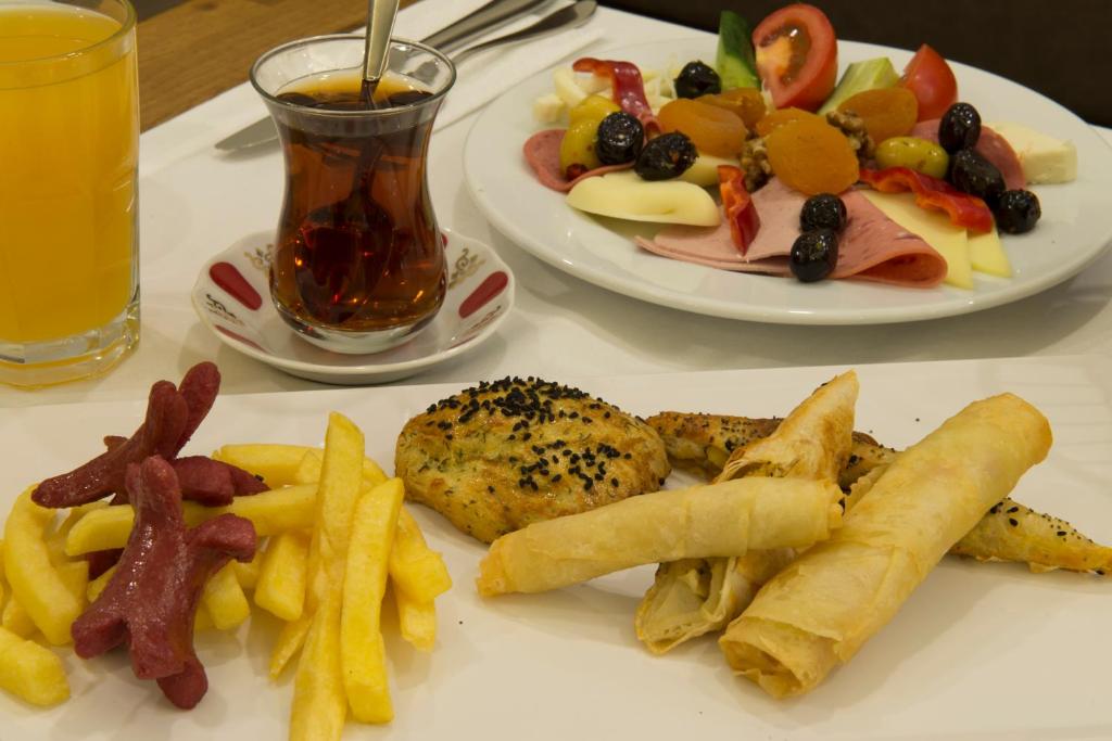 كومبالي بلازا (Cumbali Plaza) — 5