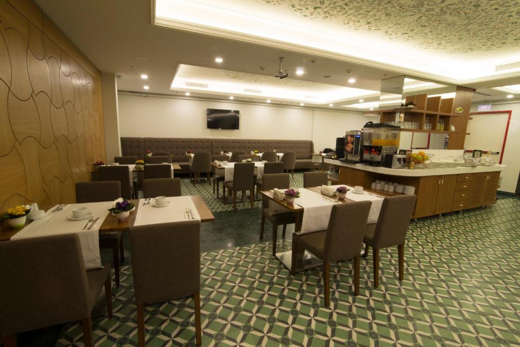 Cumbali Plaza (21).jpg