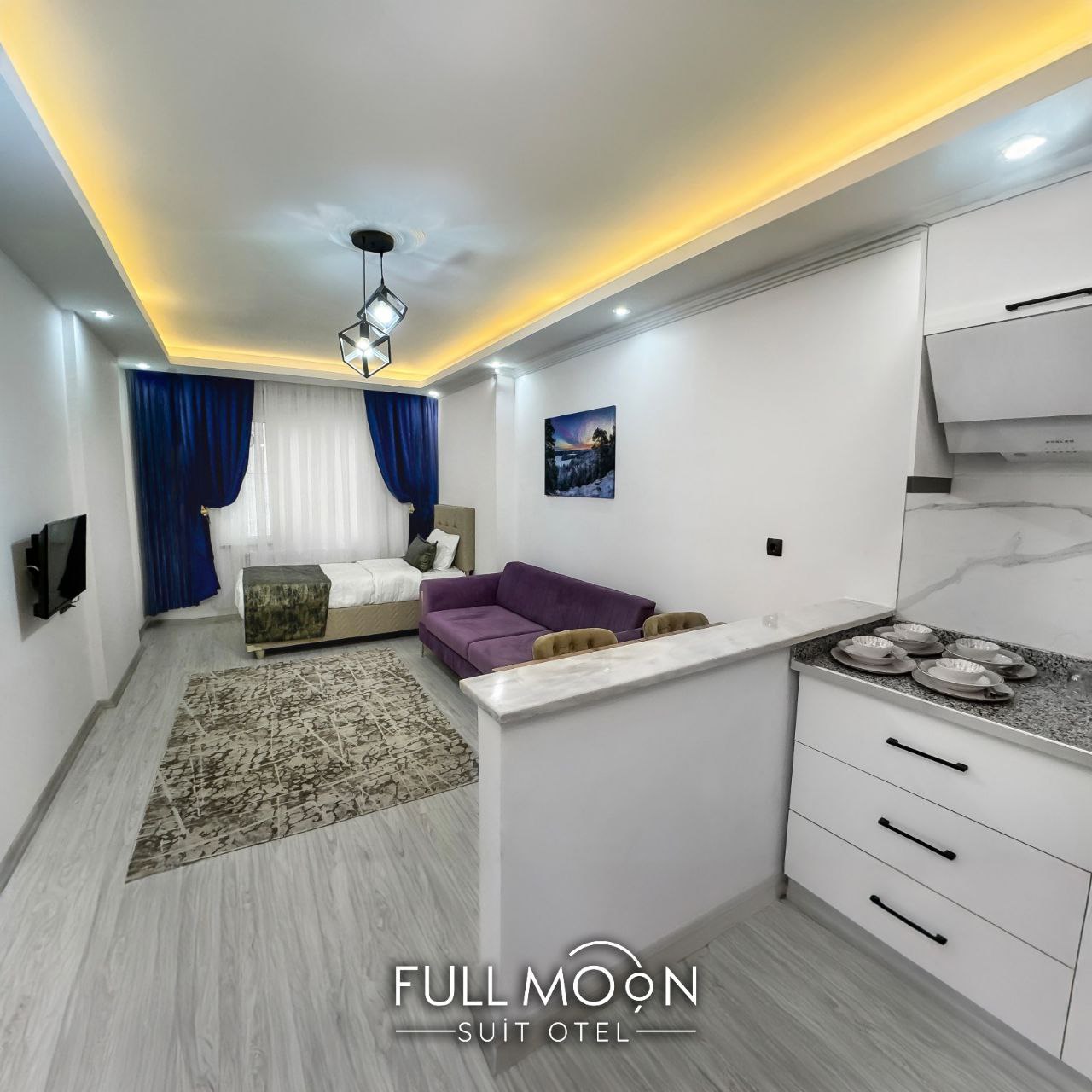 Full Moon (2).jpg