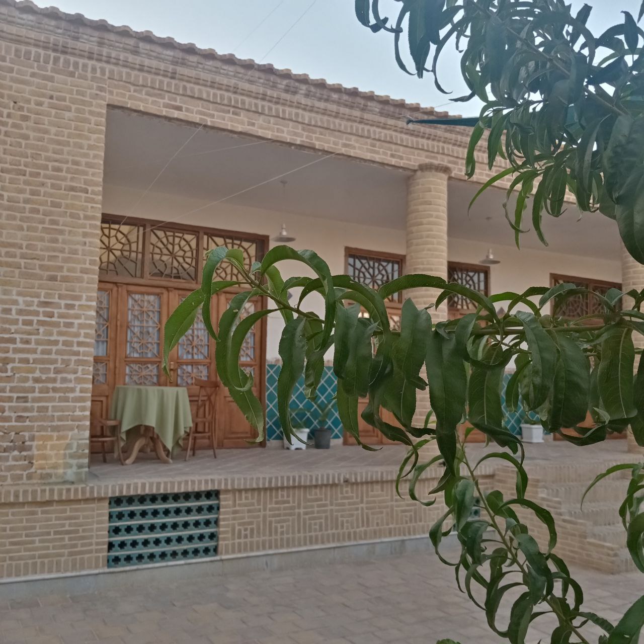 هشت بهشت — 4