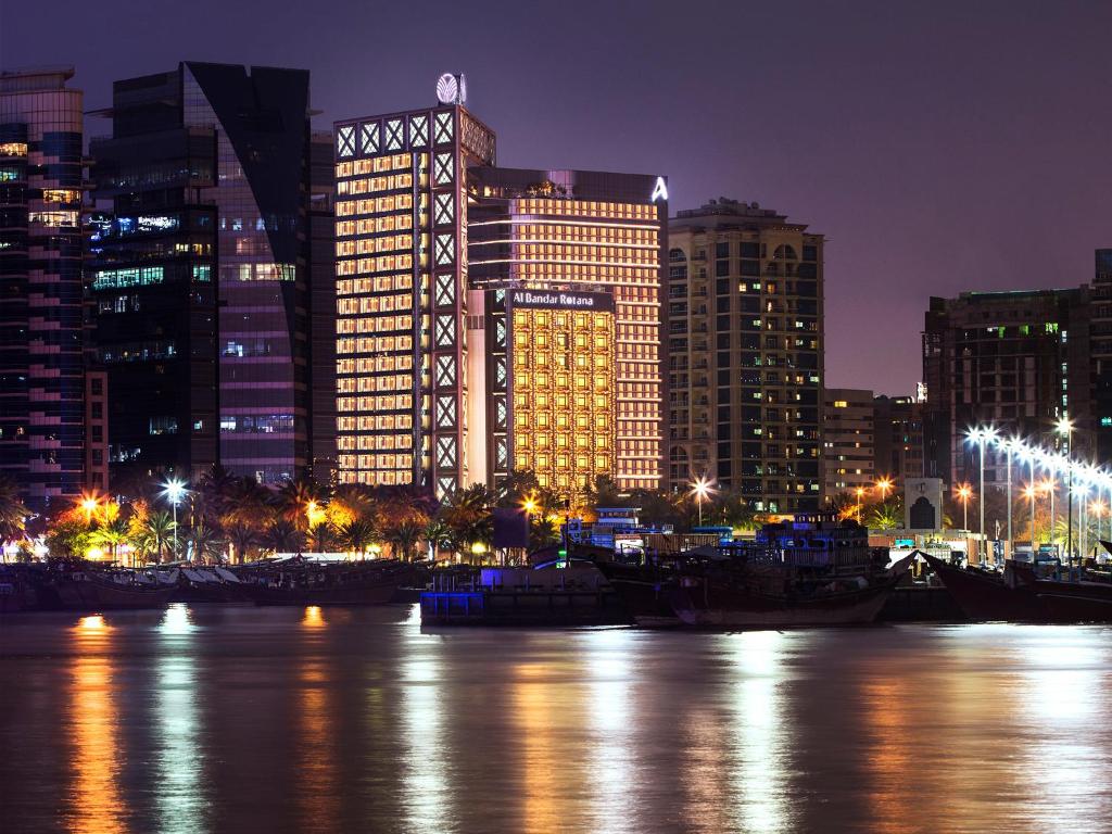 Al Bandar Rotana (1).jpg