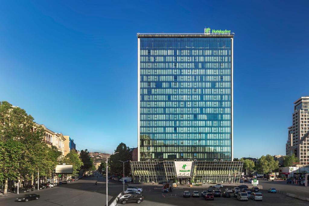 هالیدی این (Holiday Inn)