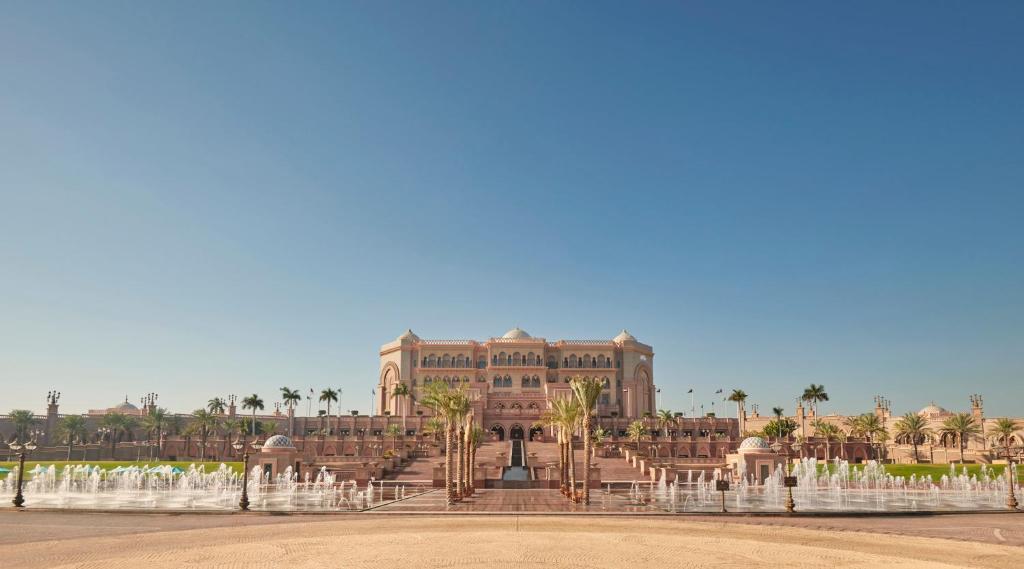 Emirates Palace Mandarin Oriental (1).jpg