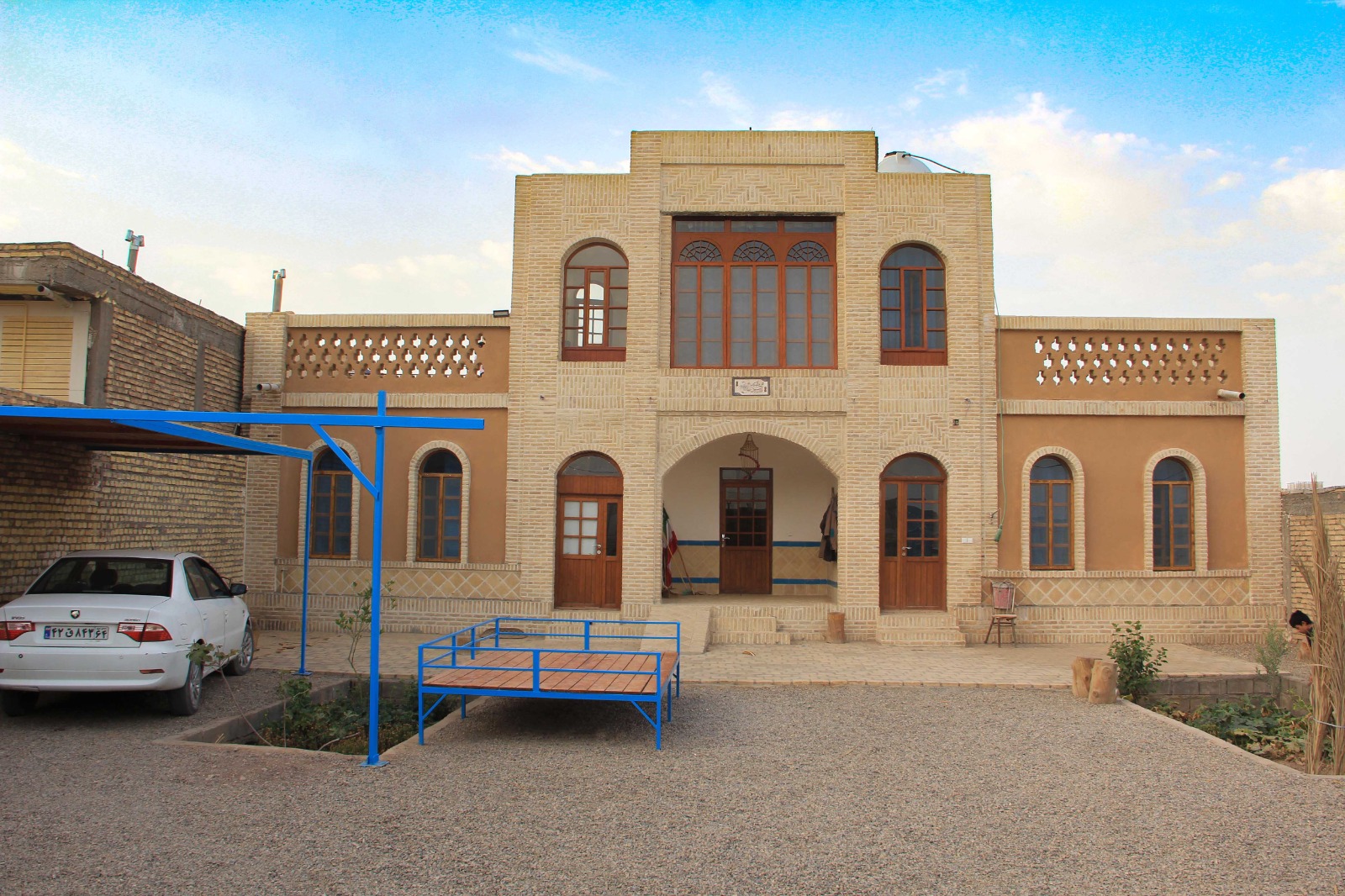 سرای امیر بیک