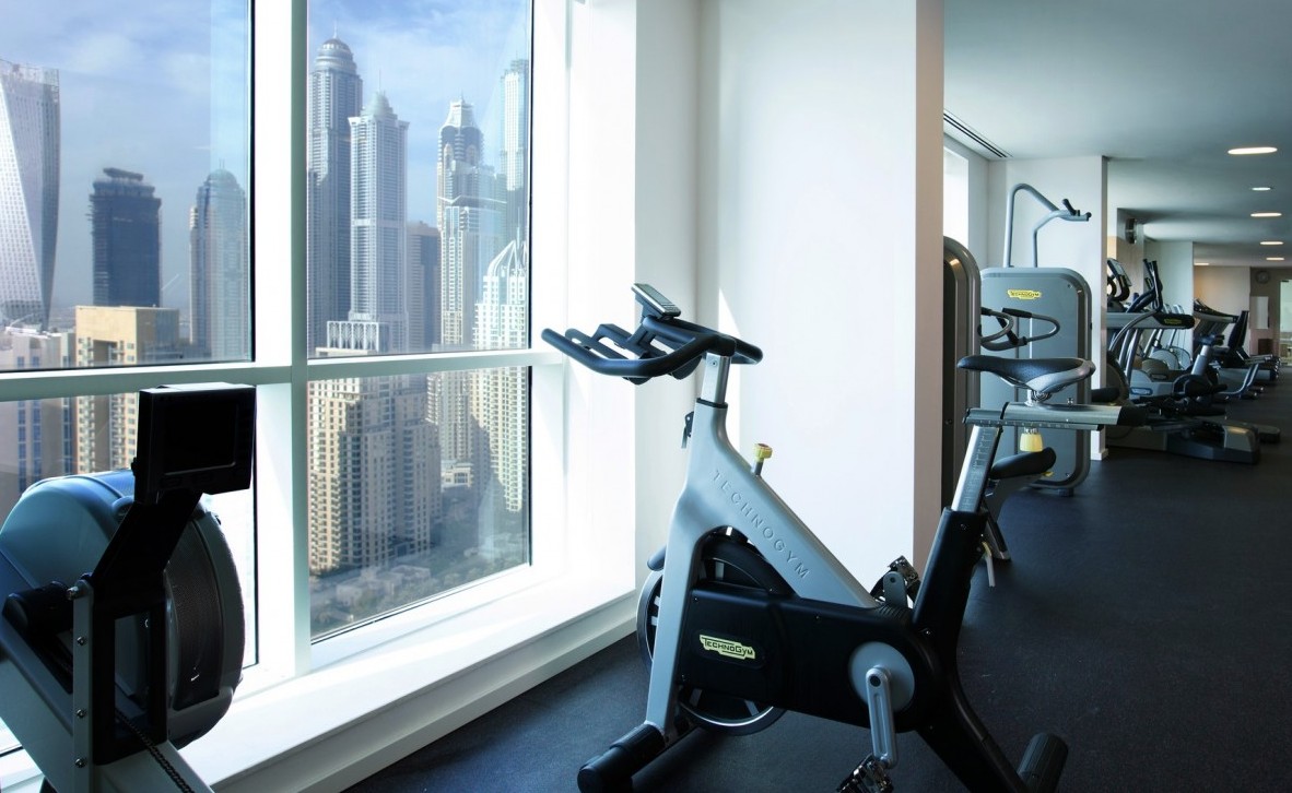 پولمن جمیرا لیکس تاورز ( pullman jumeirah lakes towers )