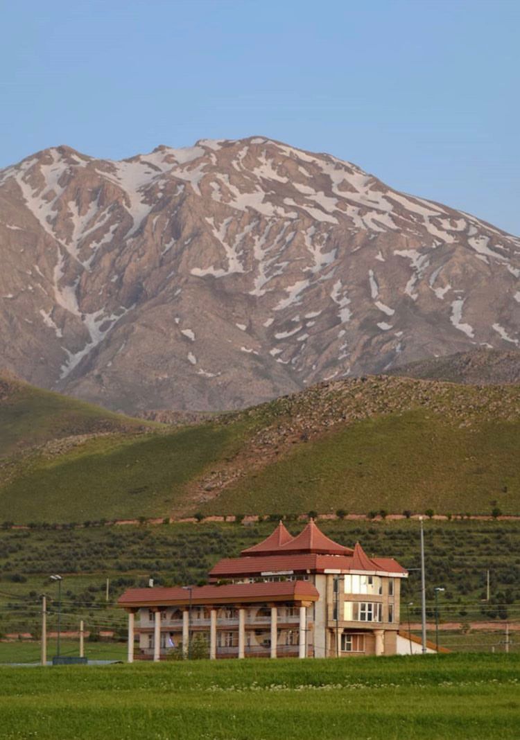 نور